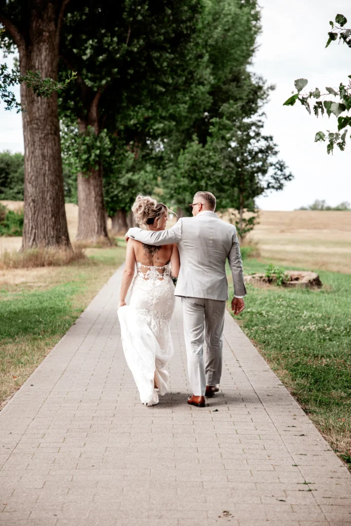 Brautpaarshooting Steffi & Sebastian im Park, Altstadt Monheim